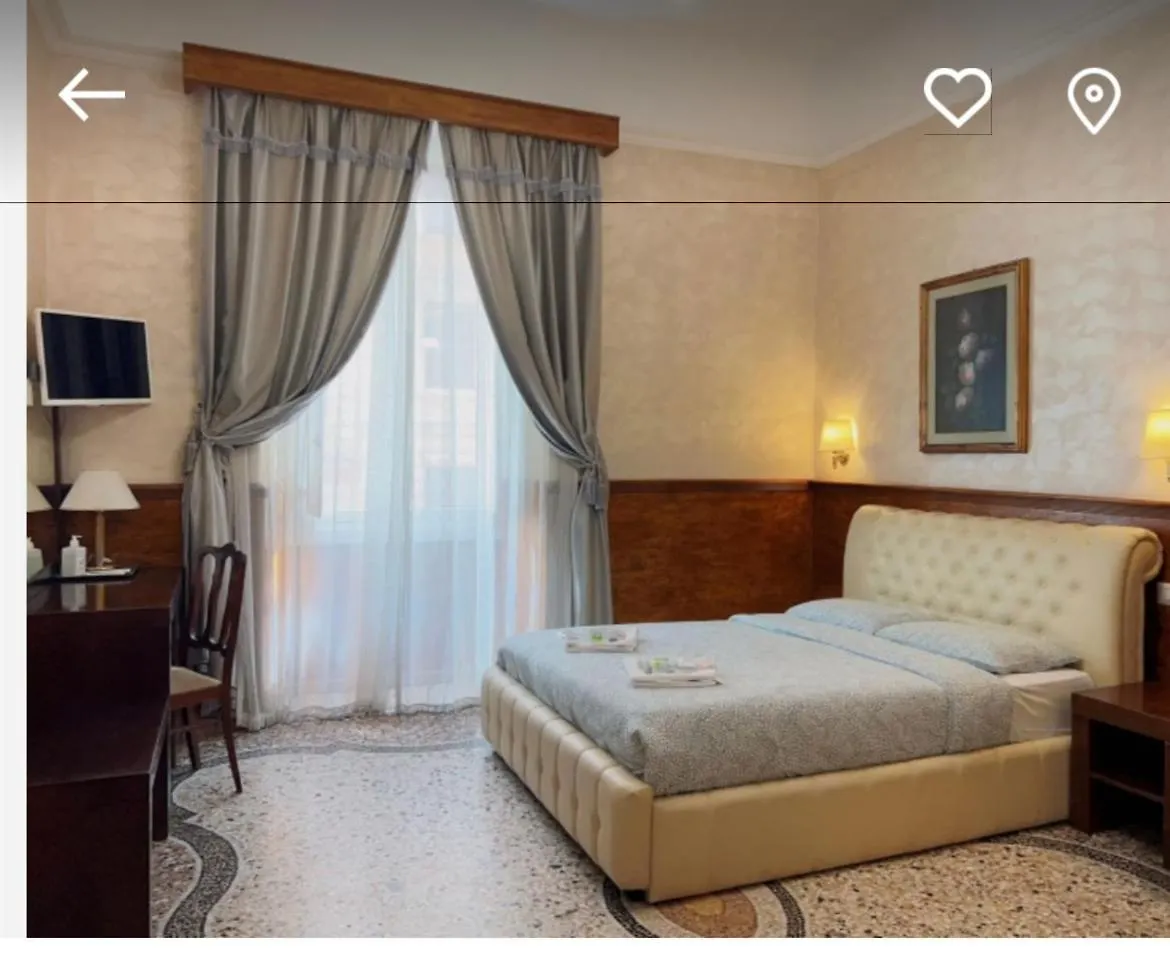 Romafullhouse Hotel